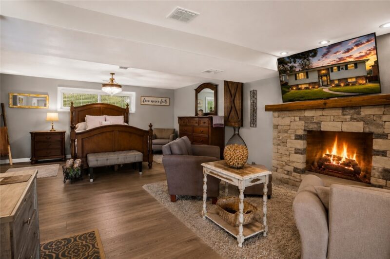 286 Hazelwood Dr — photo 3