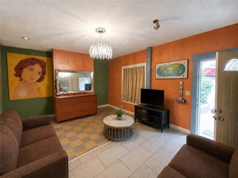 1611 BROADHEAD STREET — photo 6