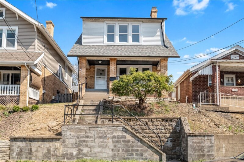 1407 Woodbourne Ave — photo 2