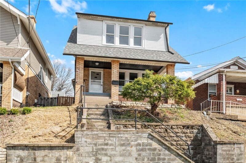 1407 Woodbourne Ave — photo 3