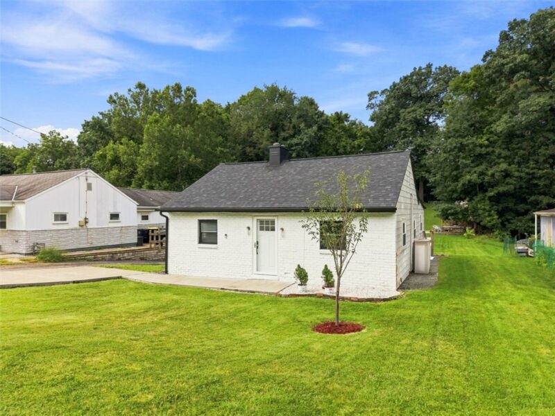 5036 Sherwood Rd — photo 3