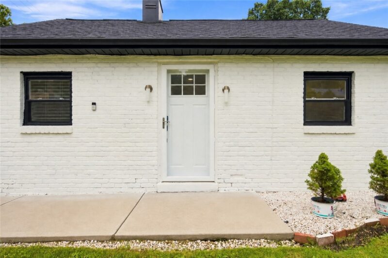 5036 Sherwood Rd — photo 4