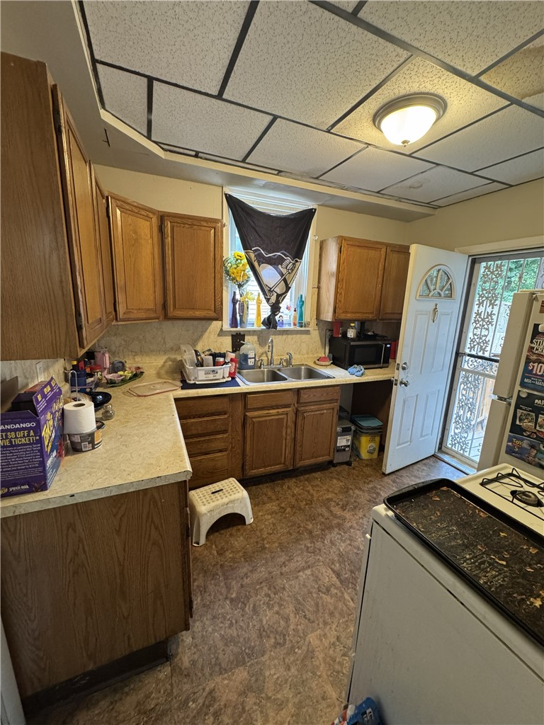 1372 Traymore Ave — photo 4