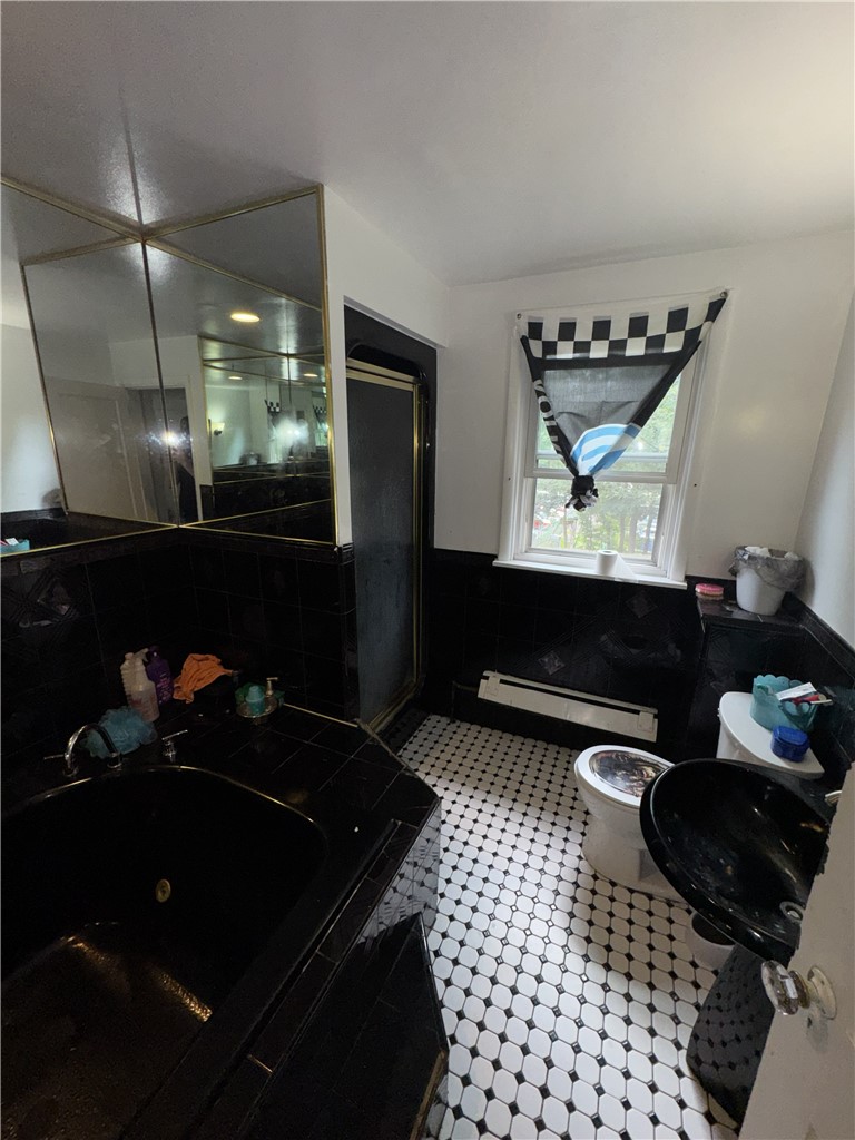 1372 Traymore Ave — photo 8