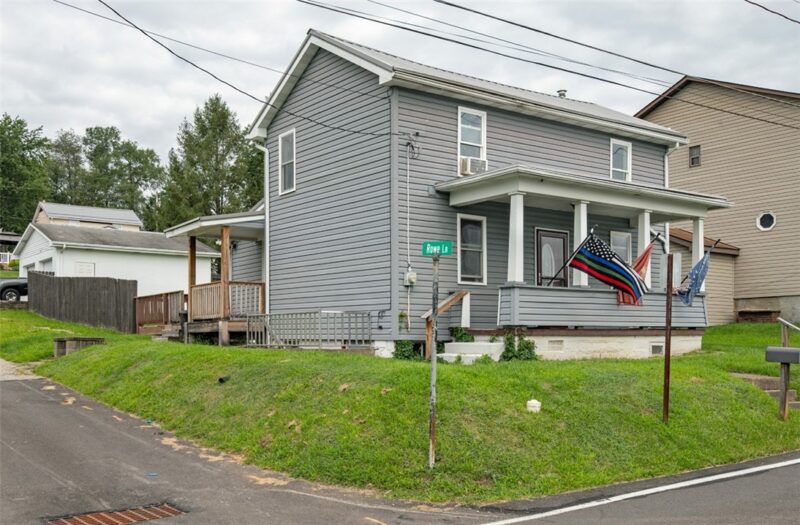 1650 Main St — photo 2