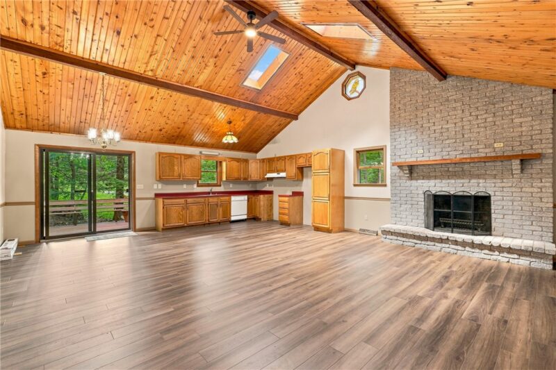 490 Cherry Lane — photo 4
