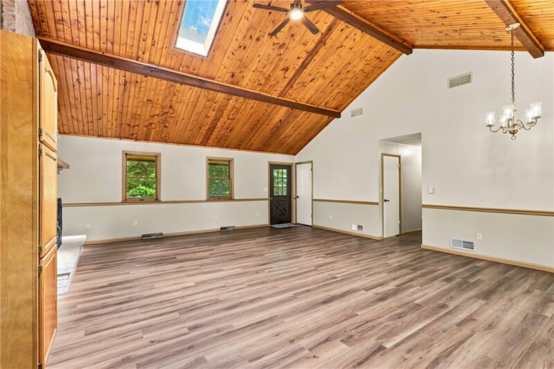 490 Cherry Lane — photo 6