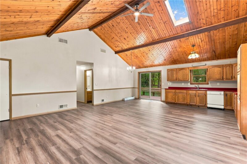 490 Cherry Lane — photo 7