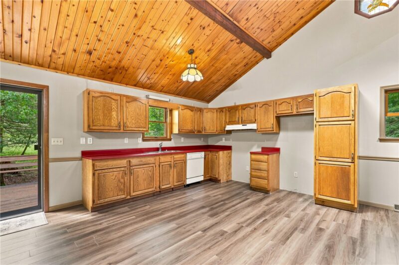 490 Cherry Lane — photo 8