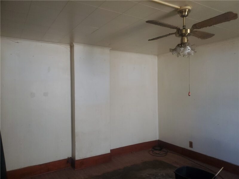 1320 3rd Ave — photo 3