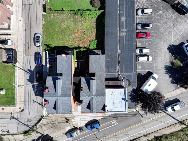 1032 Peralta St — photo 2