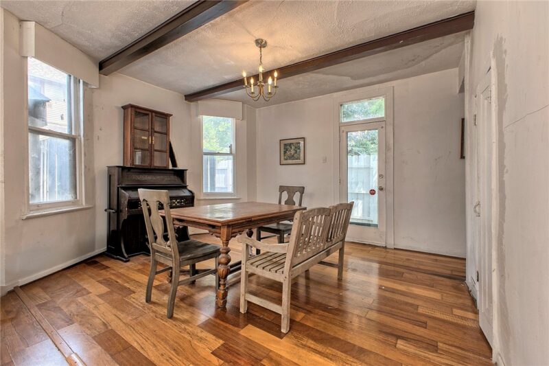 411 Noble St — photo 5