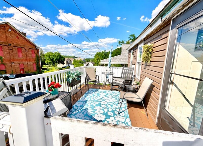 4 Hayes St — photo 2