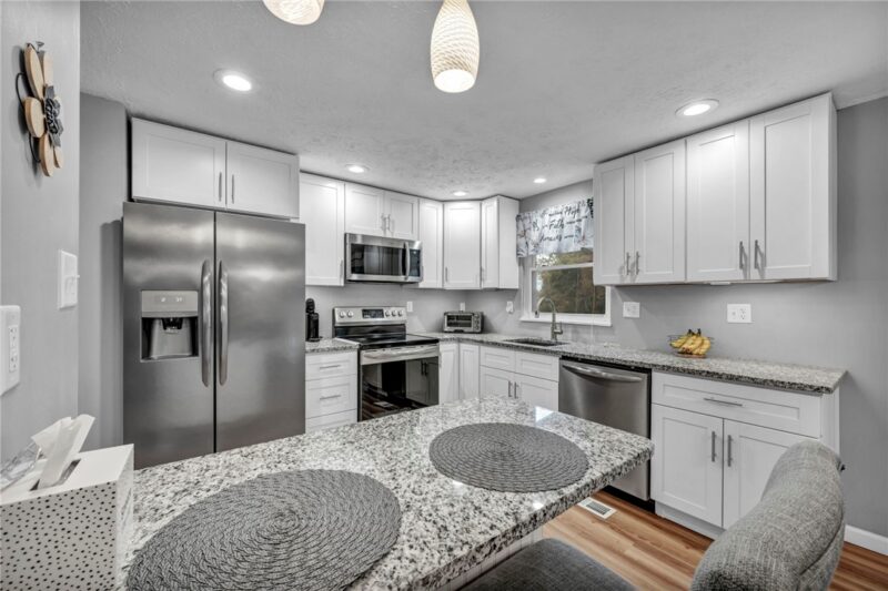 3034 Amy Dr — photo 6