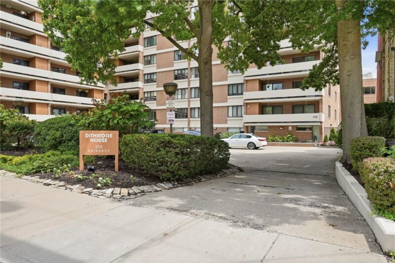 220 N DITHRIDGE 306 — photo 2