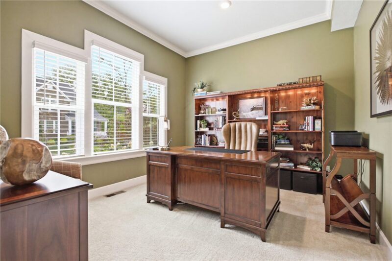 358 Juniper Way — photo 4
