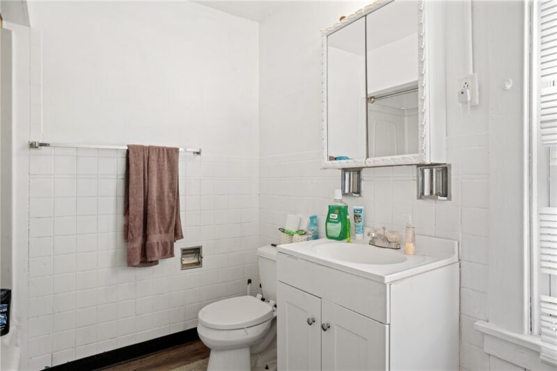 614 Constitution Blvd — photo 4
