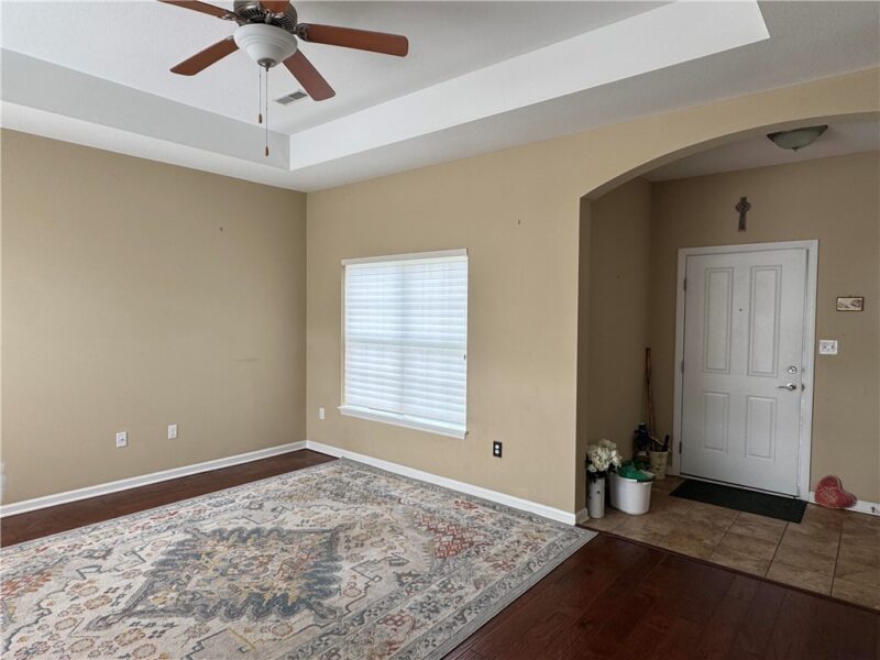 132 Cobblestone Dr — photo 4