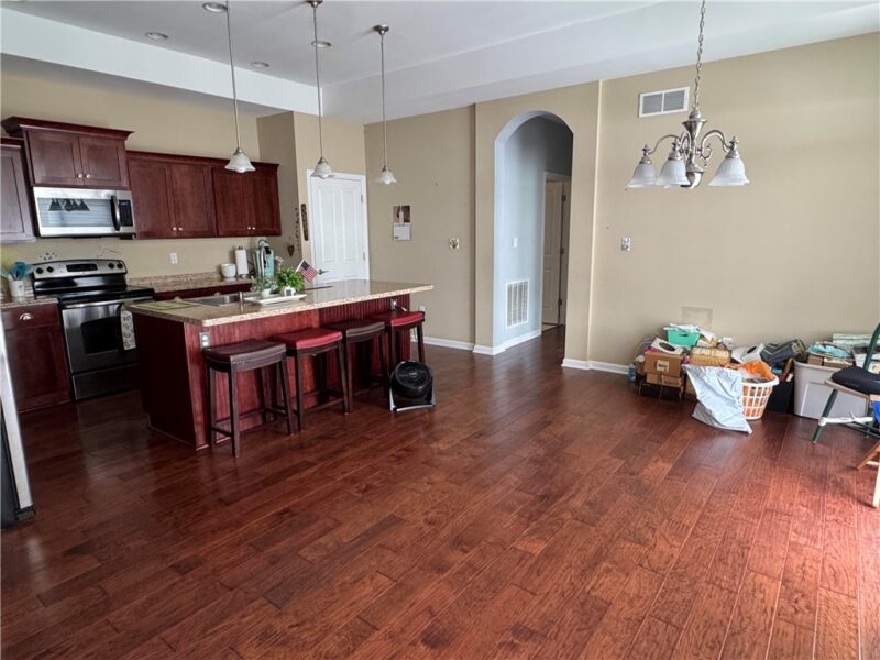 132 Cobblestone Dr — photo 7