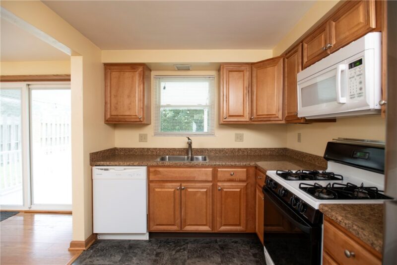 5707 Broad St — photo 3