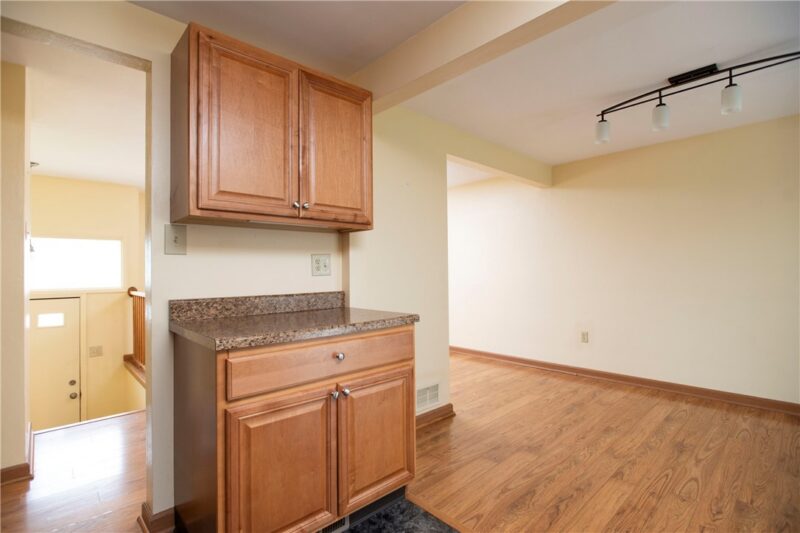 5707 Broad St — photo 5
