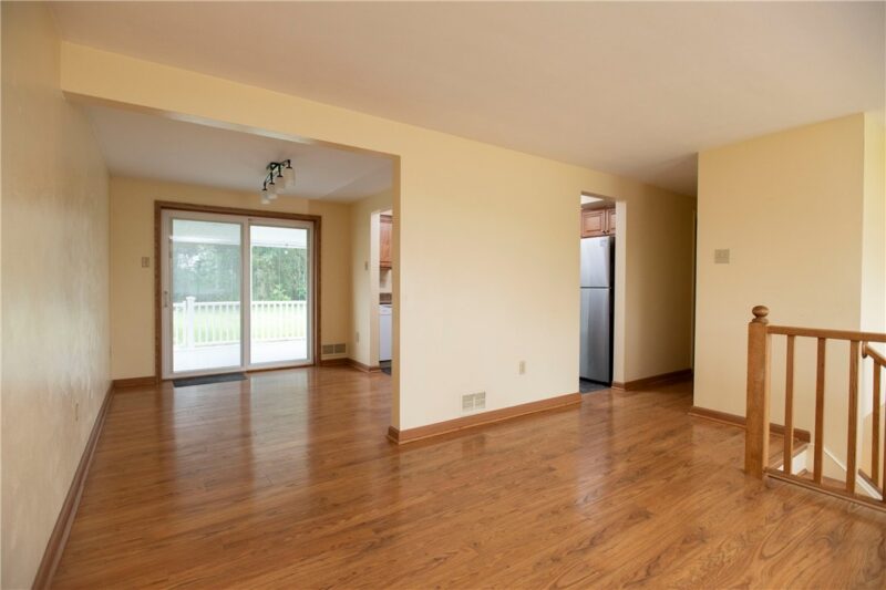 5707 Broad St — photo 8