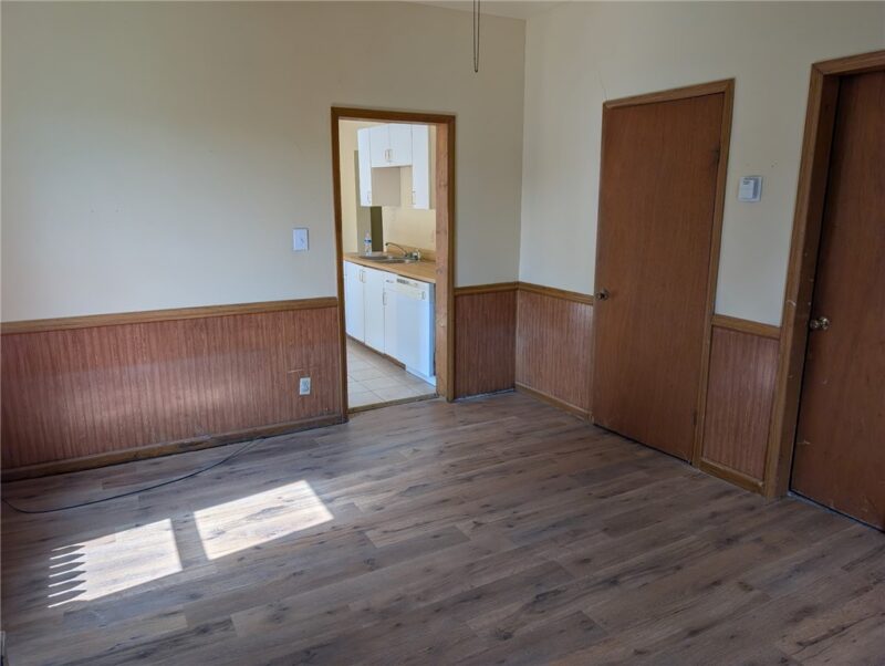 498 E. High Street — photo 7