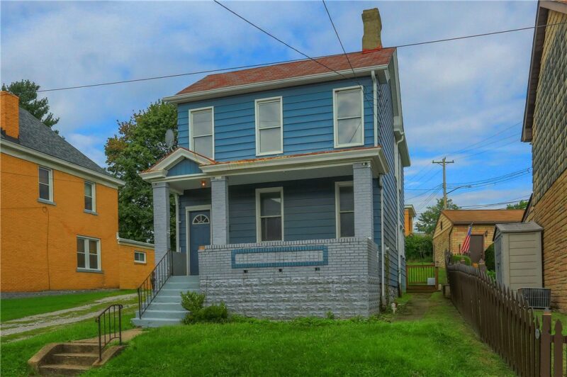 216 Republic Street — photo 3