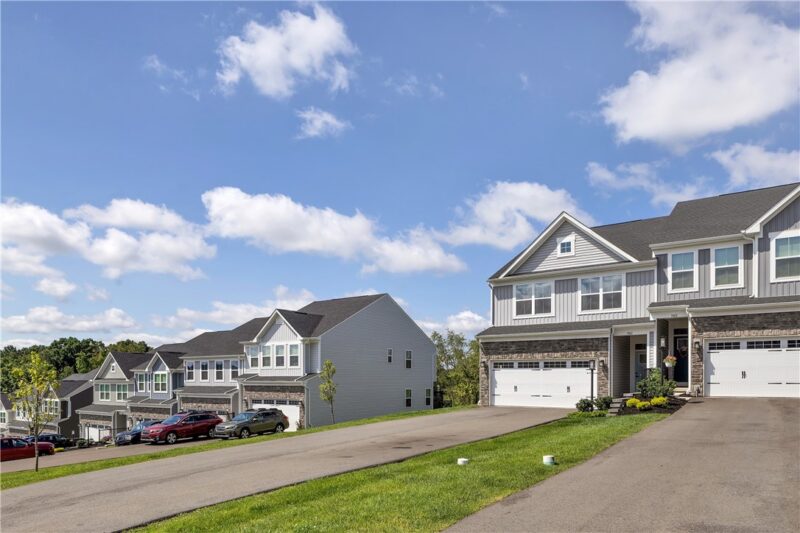 7001 Wellington Court — photo 3