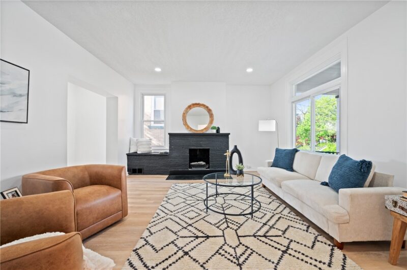 220 Dewey — photo 8
