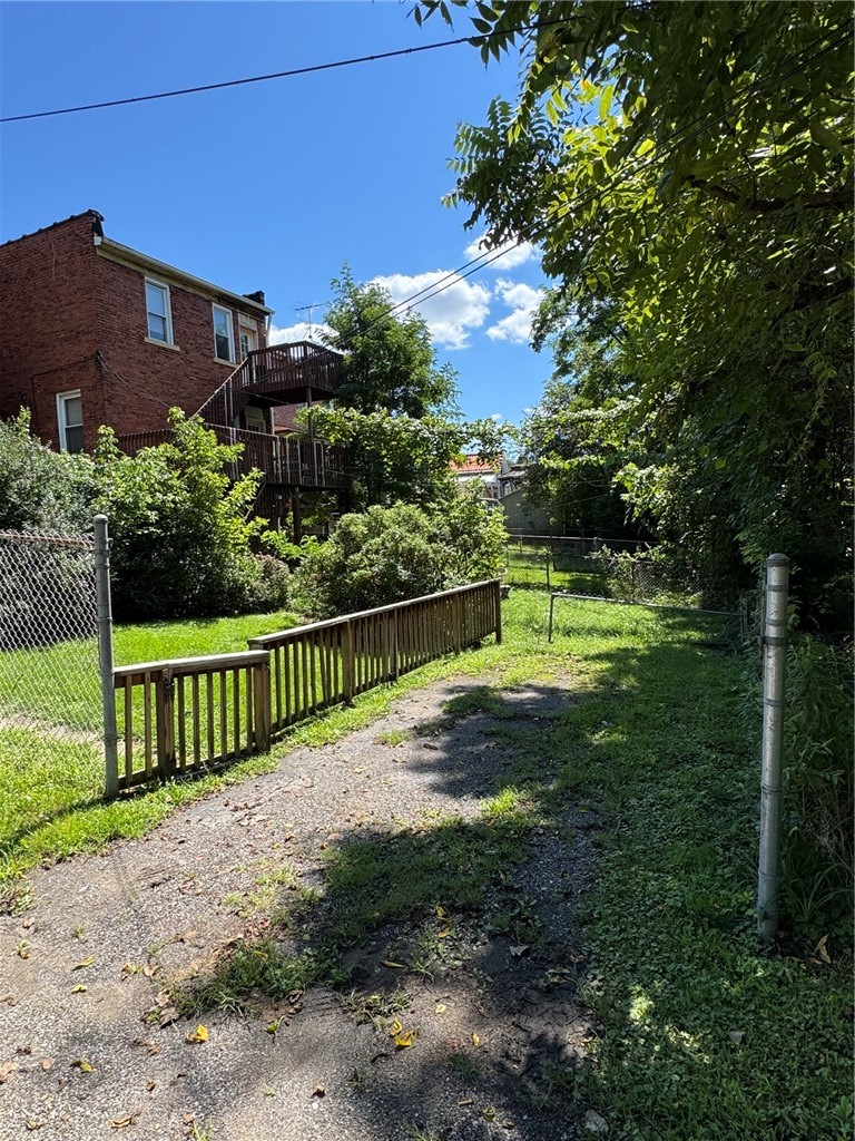 814 Southern Ave — photo 3