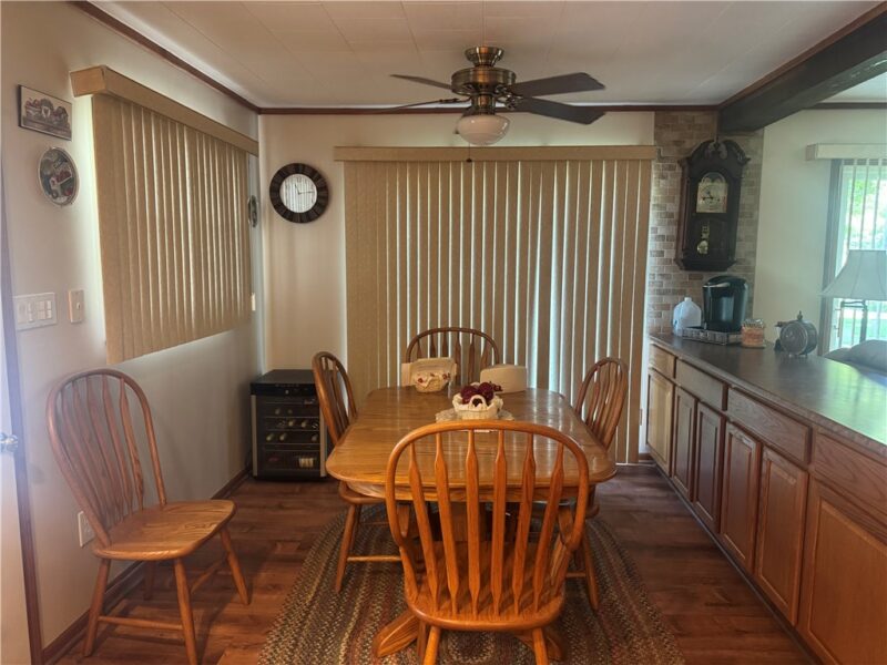 120 Wolf Lane — photo 3