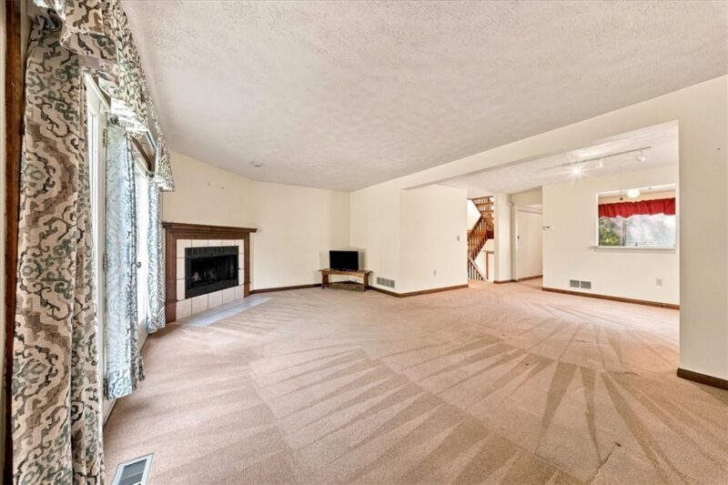 701 Forest Edge Court — photo 7