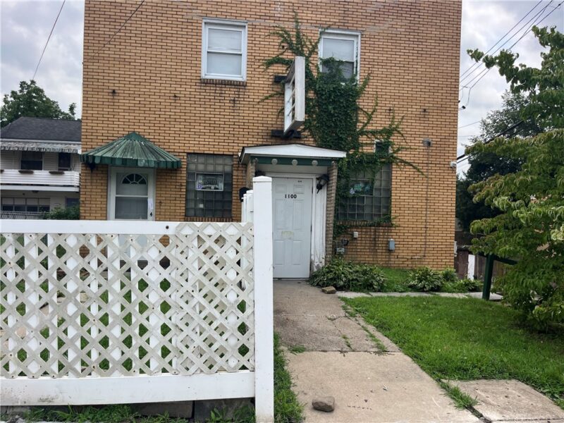1100 Maple Ave — photo 2
