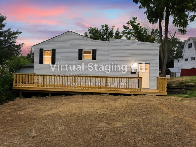 31 E Hallam Ave — photo 2