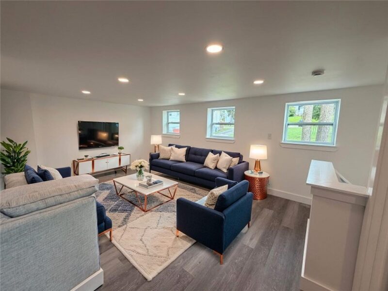 31 E Hallam Ave — photo 6