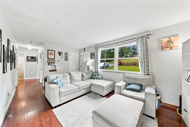 11 Reichold Rd — photo 6