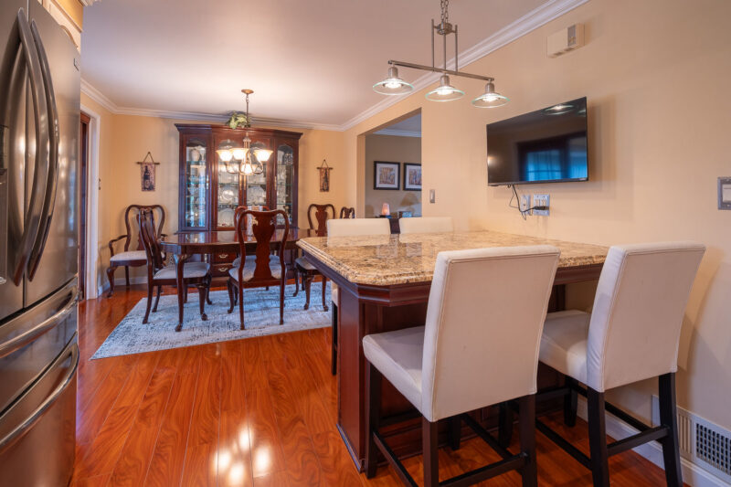 5090 Raintree DRIVE — photo 8