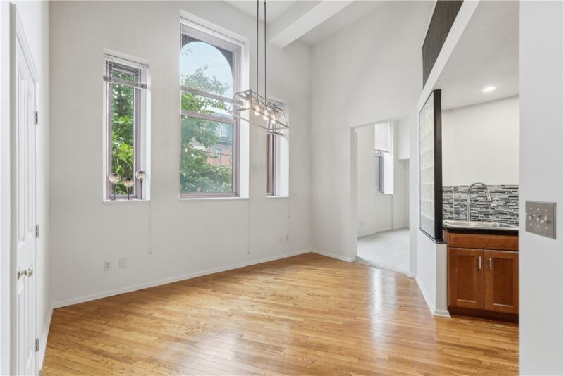130 S 22nd St 1C — photo 7