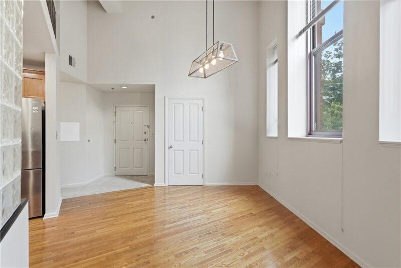 130 S 22nd St 1C — photo 8