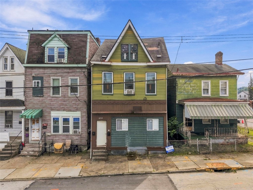 1255 Chartiers Ave — photo 1