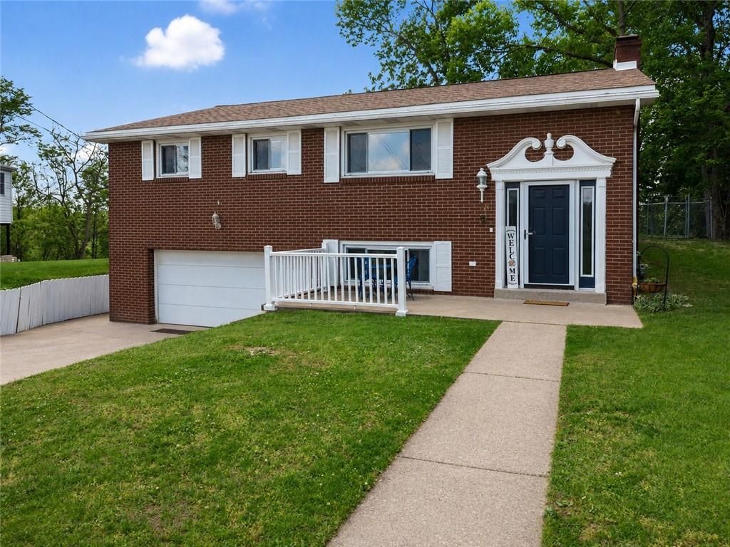 44 Chris Court — photo 1