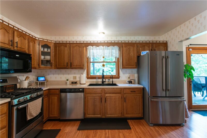 6026 Forest Drive — photo 3
