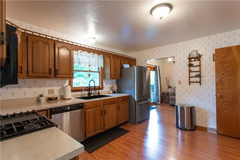 6026 Forest Drive — photo 5