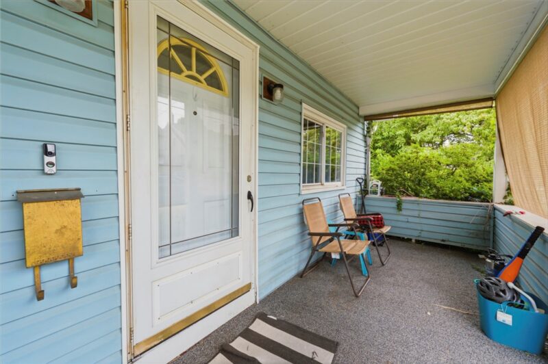715 Kimball Ave — photo 2