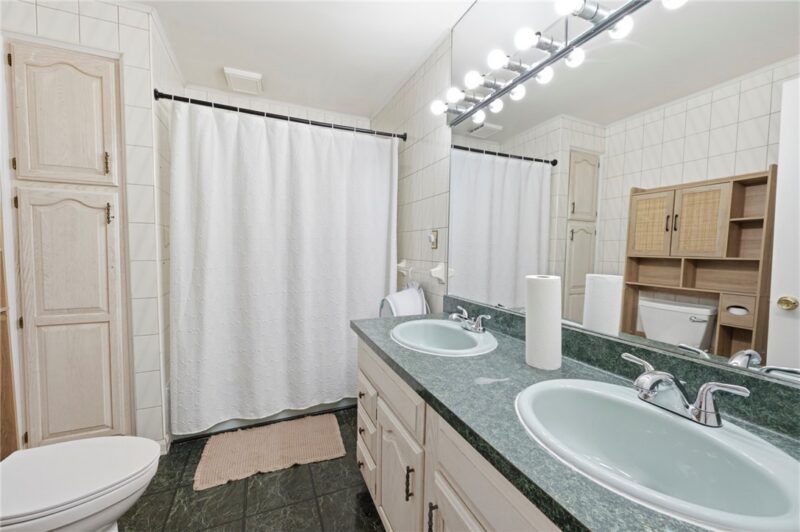 715 Kimball Ave — photo 6