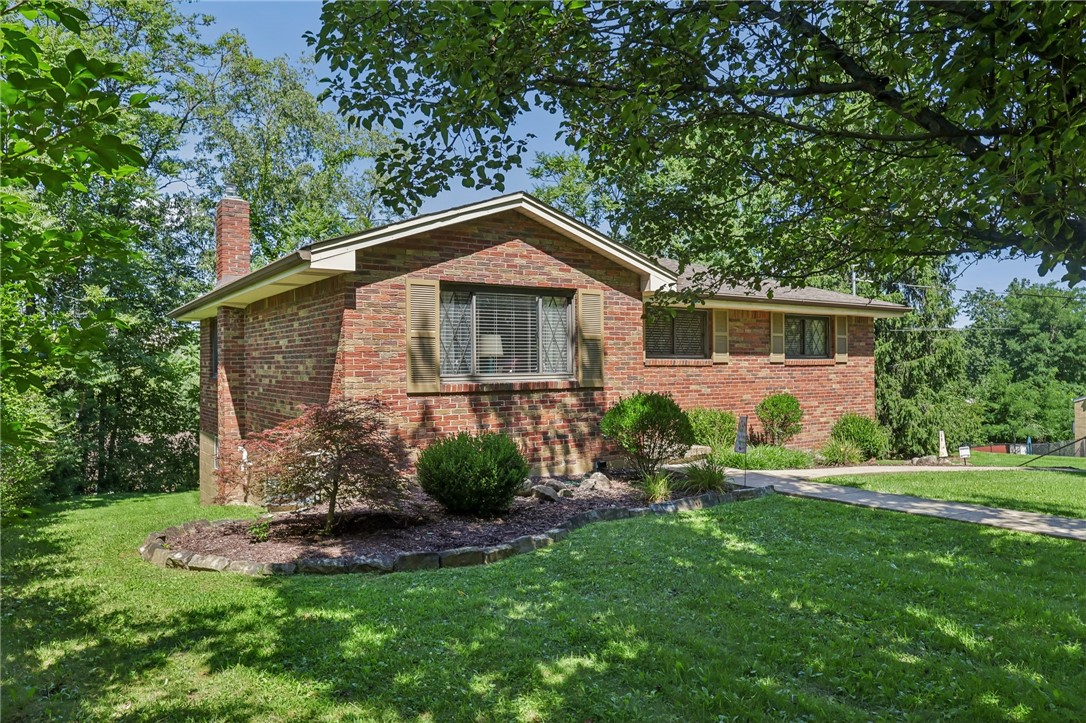 203 Graeser Ave — photo 1