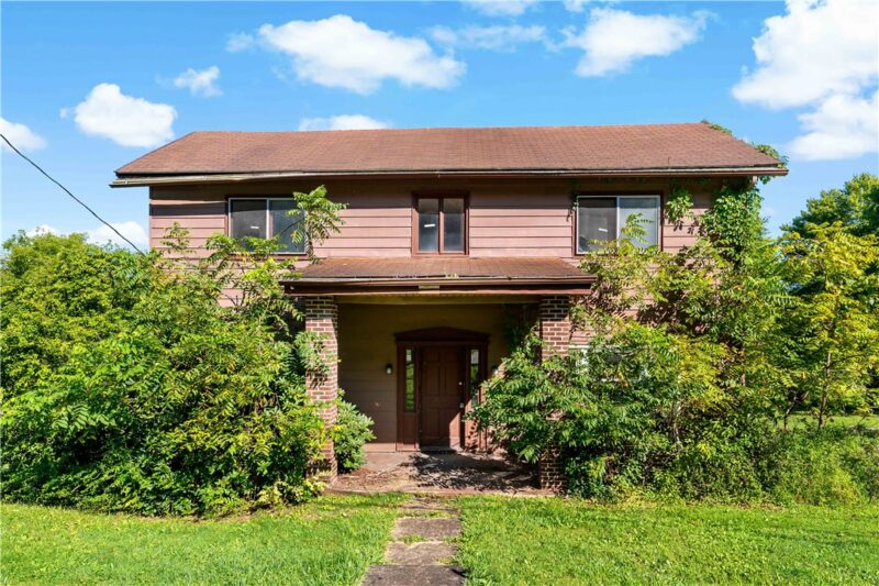 2443 Racetrack Rd