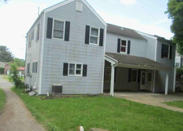 115 S Franklin St — photo 2