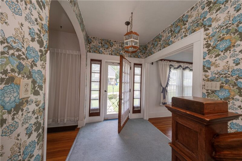 274 Normal Ave — photo 3